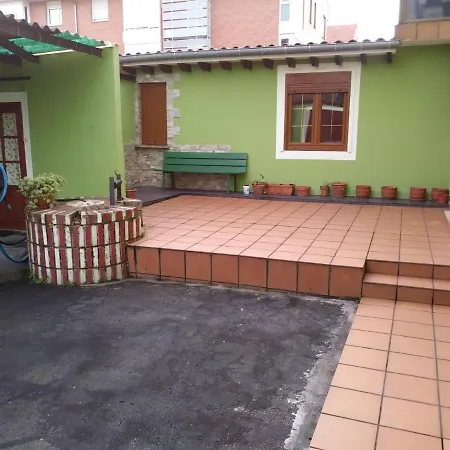 Las Higueras -Casa Con Jardin- Pomaluengo Exterior photo
