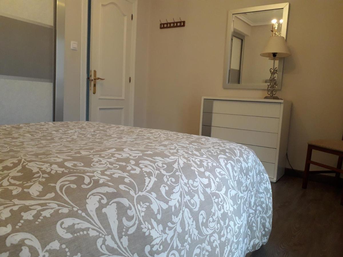 Higueras -casa Con Jardin- Holiday home Pomaluengo